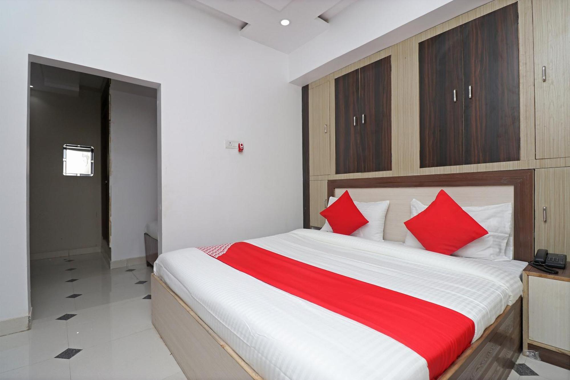 Hotel O Swastik Resort Colonelganj Exterior photo