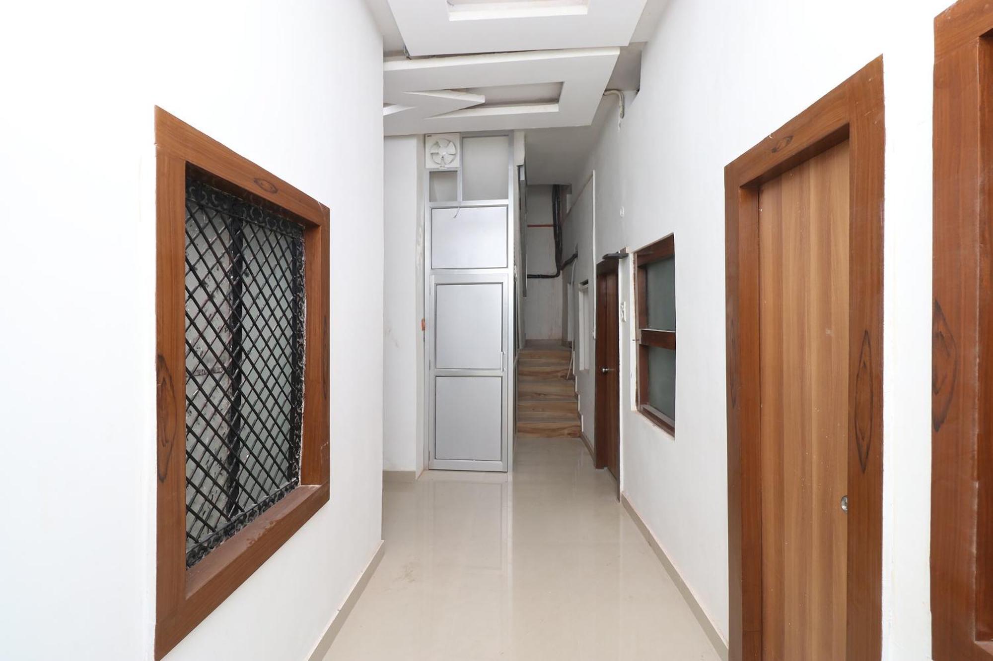Hotel O Swastik Resort Colonelganj Exterior photo