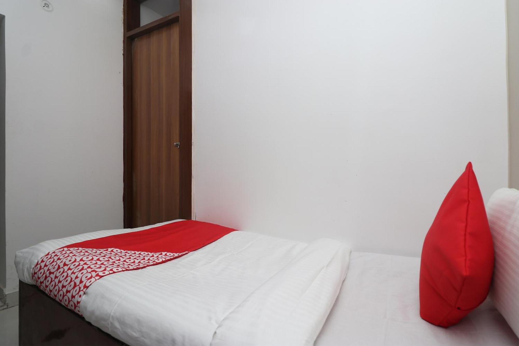 Hotel O Swastik Resort Colonelganj Exterior photo
