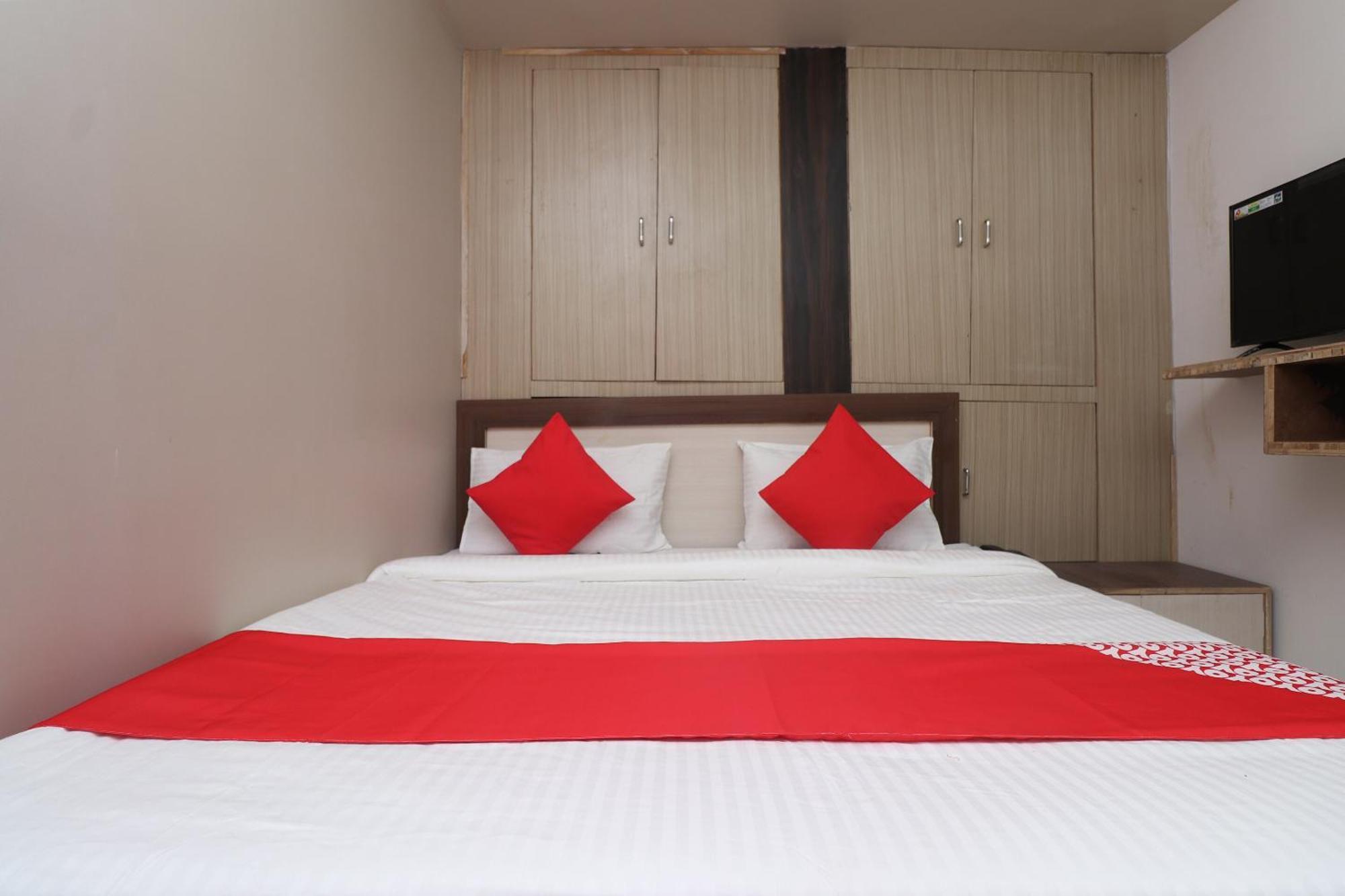 Hotel O Swastik Resort Colonelganj Exterior photo